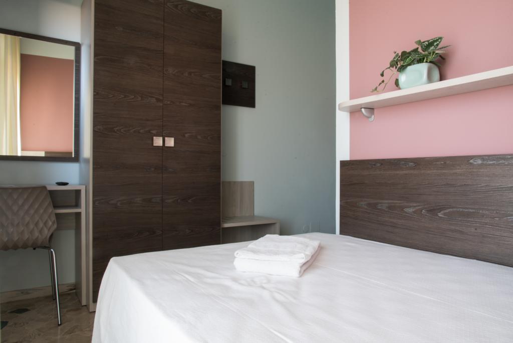 Hotel Mirage Белларія-Іджеа-Марина Екстер'єр фото